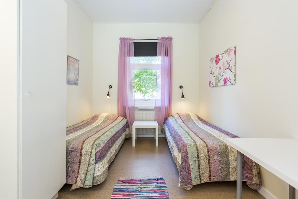 Brukshotellet Roma B&B Romakloster Buitenkant foto