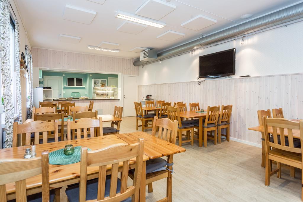 Brukshotellet Roma B&B Romakloster Buitenkant foto